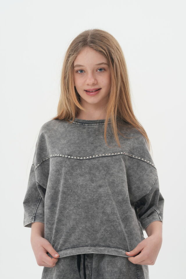 Kız Çocuk Oversize Yıkamalı İki İplik Kumaş Şortlu Takım