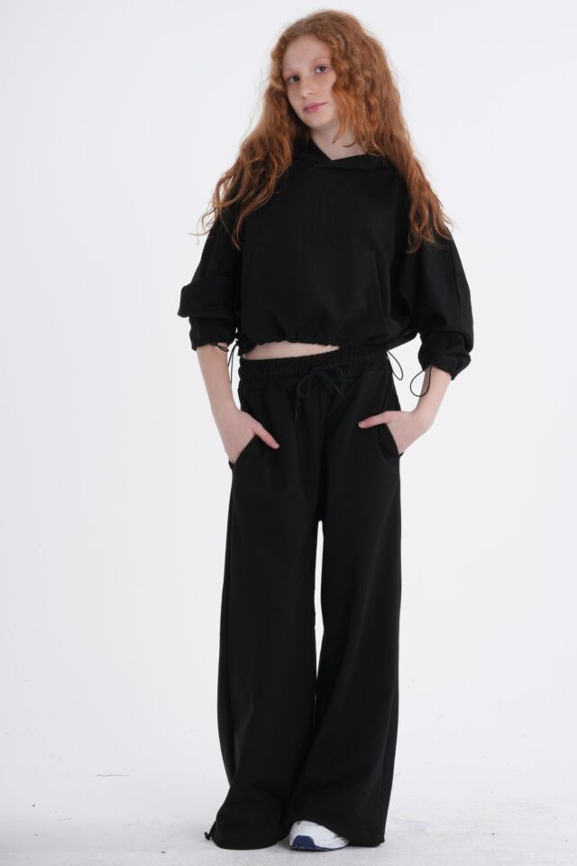 Kız Çocuk Crop Kapüşonlu Sweatshirt ve Bol Paça Eşofman Altı Takımı