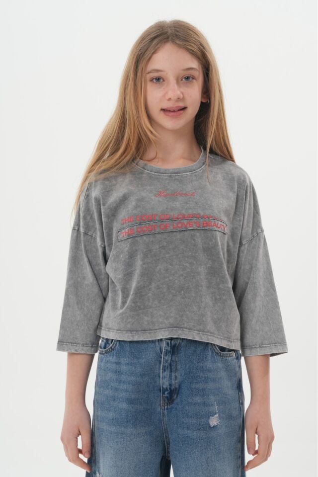 Kız Çocuk Yıkamalı Gri Oversize T-Shirt – Rahat Kesim Günlük Şık Uzun Kollu Çocuk T-Shirt
