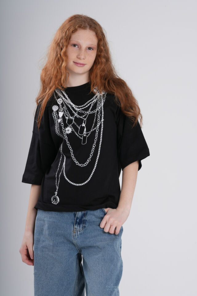 Kolye Desenli Kadın/Genç Kız T-Shirt – Zincir Baskılı Pamuklu Oversize Sokak Stili Tişört
