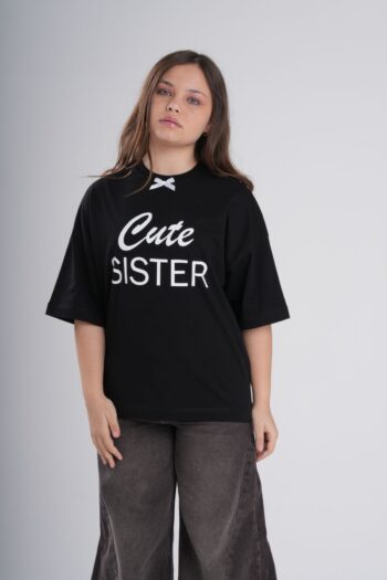 Kız Çocuk Bisiklet Yaka Kurdeleli Salaş Kesim Slogan Baskılı T-Shirt