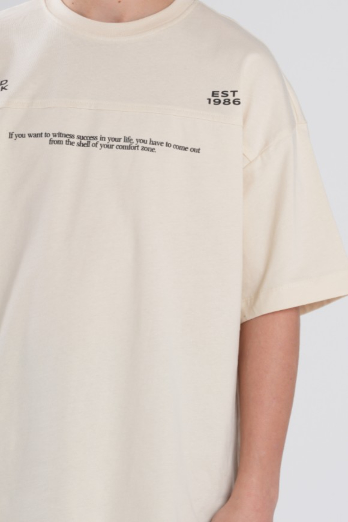 erkek-cocuk-rhat-kesim-on-ve-arkali-yazi-baskili-t-shirt-2607.jpg