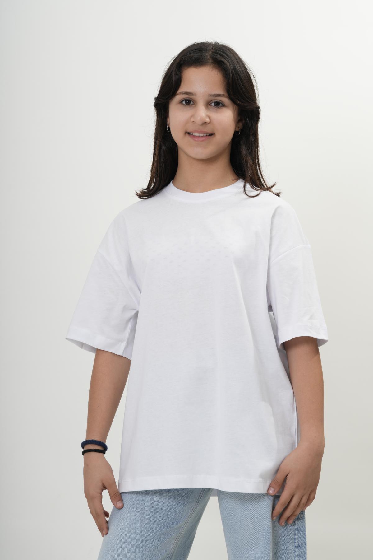 unisex-cocuk-beyaz-ve-siyah-rahat-kalip-bisiklet-yaka-basic-tisort-2696.jpg